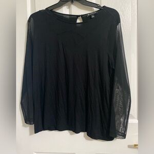 NWT .. WOMENS INC International Concepts Black Sheer Sleeve Blouse